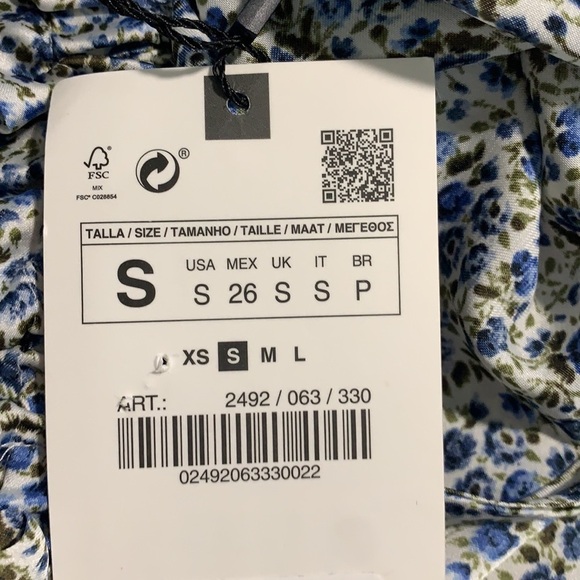 NWT. Zara White/Blue Floral Print Satin Effect Halterneck Midi Dress. Size S. - Picture 6 of 8